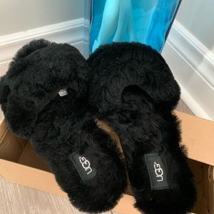 Like new Ugg Slides